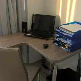 Na míru, dle přání zákazníka, počítačový stůl v dekoru Dub